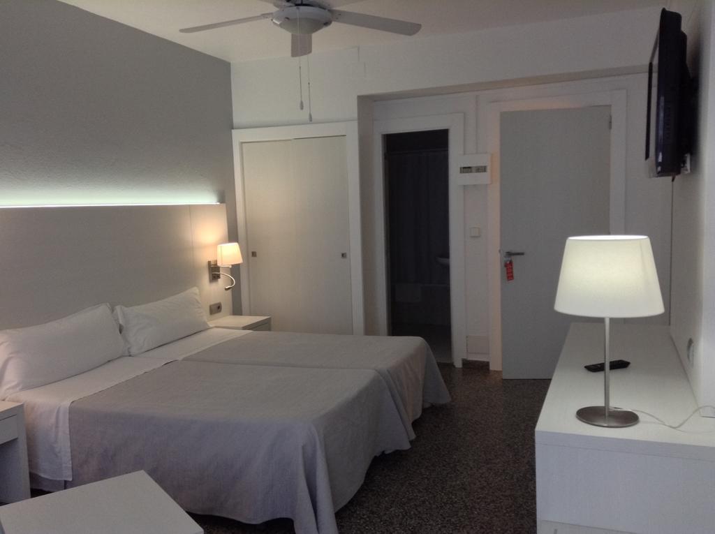 Hostal Pitiusa Ibiza Quarto foto